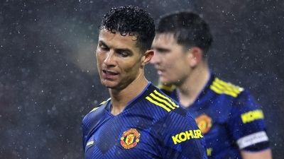Manchester United's Cristiano Ronaldo reacts.&nbsp; (Action Images via Reuters)