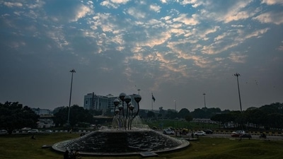 Near AIIMS roundabout, on Tuesday. (Amal KS/Hindustan Times) Near AIIMS roundabout, on Tuesday. (Amal KS/Hindustan Times)
