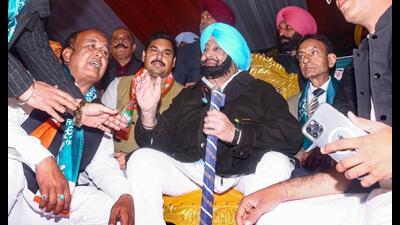 Punjab Lok Congress (PLC) chief Captain Amarinder Singh said it unfortunate that the Punjab polity was currently revolving around casteist and religious narratives.