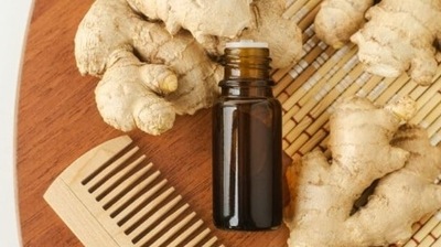 5 ginger remedies to get rid of those dandruff flakes off your scalp. (Shutterstock)
