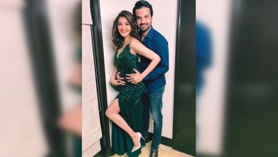 Kajal Aggarwal had earlier announced her pregnancy by sharing a picture of herself and her husband on her Instagram handle. "So, I close my eyes to old ends. Open my eyes to new beginnings! Happy new year fam ❤️ Immensely grateful for 2021 Look forward to entering 22 with wisdom, kindness and love in our hearts," she captioned her post. (Instagram/@kajalaggarwalofficial) Kajal Aggarwal had earlier announced her pregnancy by sharing a picture of herself and her husband on her Instagram handle. "So, I close my eyes to old ends. Open my eyes to new beginnings! Happy new year fam ❤️ Immensely grateful for 2021 Look forward to entering 22 with wisdom, kindness and love in our hearts," she captioned her post. (Instagram/@kajalaggarwalofficial)