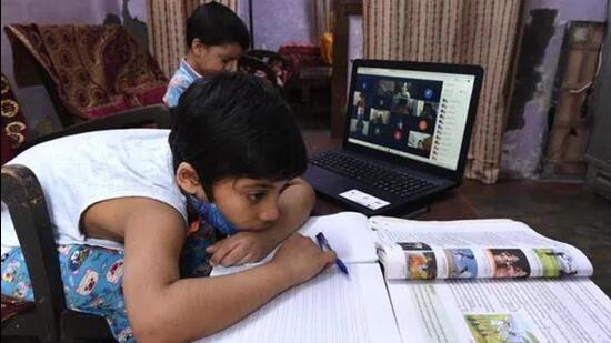 Children’s foundational reading and arithmetic levels have dropped substantially between 2018 and 2021, especially for primary classes, according to a report by Pratham Foundation. (Representational Image/HT FIle Photo/Arvind Yadav)