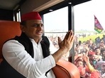 Samajwadi Party chief Akhilesh Yadav greets supporters during a rally.(HT_PRINT) Samajwadi Party chief Akhilesh Yadav greets supporters during a rally.(HT_PRINT)