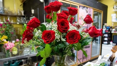 A floral arrangement with red roses is completed in preparation of the upcoming Valentine's Day holiday, at Company Flowers in Arlington, Virginia, February 8, 2022. (Photo by SAUL LOEB / AFP) (AFP) A floral arrangement with red roses is completed in preparation of the upcoming Valentine's Day holiday, at Company Flowers in Arlington, Virginia, February 8, 2022. (Photo by SAUL LOEB / AFP) (AFP)