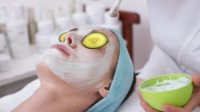 Say ‘goodbye’ to uneven skin. These glass skincare ingredients promise a smooth look (Pixabay) Say ‘goodbye’ to uneven skin. These glass skincare ingredients promise a smooth look (Pixabay)