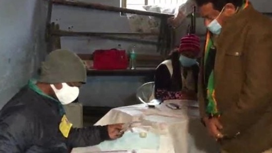 Union minister SP Singh Baghel casts his vote in Agra. Baghel is fighting the elections from Karhal, which will vote on February 20.&nbsp;(ANI Photo)