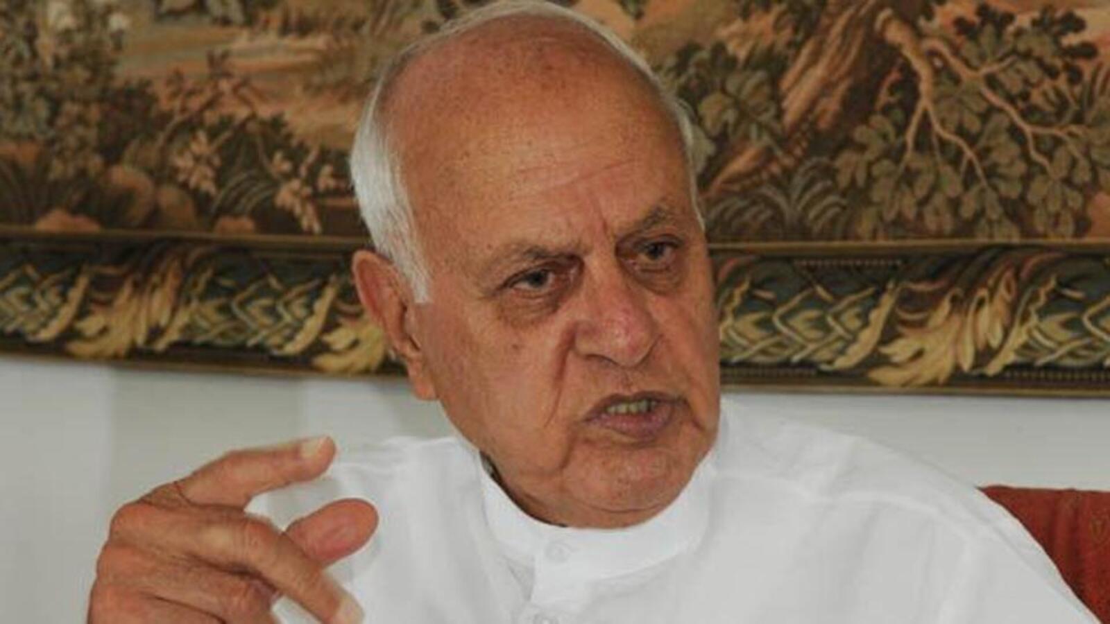 pro-freedom-speeches-by-farooq-abdullah-hc-directs-srinagar-dm-to-file