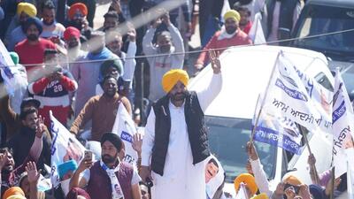 Punjab AAP chief Bhagwant Mann campaigned at several places in Amritsar on Friday. (HT Photo)