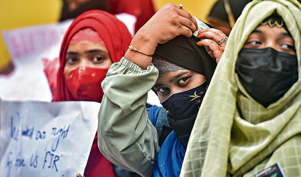 Aliah University Taltala campus students during a protest rally over the 'hijab' controversy in Karnataka, in Kolkata, Friday, Feb. 11, 2022. (PTI Photo/Swapan Mahapatra)