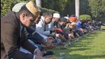 Jasdev Singh Sekhon said, “As many as 250 people from different religions and faith, majority of them students, sat for the langar in Ludhiana.” (Gurpreet Singh/HT)