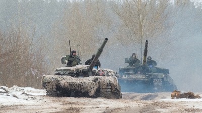 Ukrainian Military Forces servicemen of the 92nd mechanized brigade use tanks, self-propelled guns and other armored vehicles to conduct live-fire exercises near the town of Chuguev, in the Kharkiv region. (AFP) Ukrainian Military Forces servicemen of the 92nd mechanized brigade use tanks, self-propelled guns and other armored vehicles to conduct live-fire exercises near the town of Chuguev, in the Kharkiv region. (AFP)