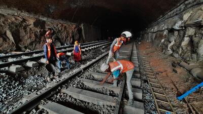 Every year, Kurla, Sion and Chunabhatti railway tracks get flooded due to the overflowing Mithi river which disrupts local train services (Praful Gangurde) Every year, Kurla, Sion and Chunabhatti railway tracks get flooded due to the overflowing Mithi river which disrupts local train services (Praful Gangurde)