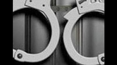 Sub-inspector Gursewak Singh said the police had arrested the drug peddling accused on Aligarh-Jagraon road stretch in Ludhiana, following a tip-off. (Representative Photo/HT Files)