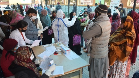 Covid-19 deaths were reported from Gorakhpur, Jalaun, Bulandshahr, Kannauj, Sonbhadra, Gonda, Bhadohi, Basti, Kushinagar and Mau (HT Photo) Covid-19 deaths were reported from Gorakhpur, Jalaun, Bulandshahr, Kannauj, Sonbhadra, Gonda, Bhadohi, Basti, Kushinagar and Mau (HT Photo)