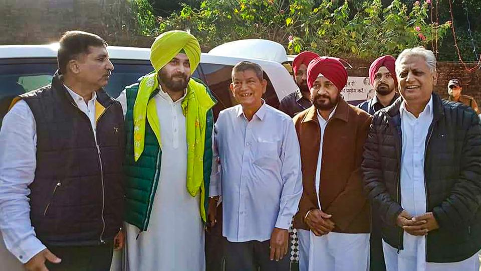 Punjab chief ministerial face Charanjit Singh Channi, Punjab Congress chief Navjot Singh Sidhu, Congress Punjab in-charge Harish Chaudhary and Punjab assembly speaker Rana KP Singh in Dehradun. (PTI) Punjab chief ministerial face Charanjit Singh Channi, Punjab Congress chief Navjot Singh Sidhu, Congress Punjab in-charge Harish Chaudhary and Punjab assembly speaker Rana KP Singh in Dehradun. (PTI)