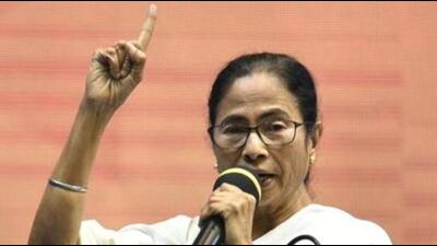 West Bengal chief minister Mamata Banerjee called up MK Stalin, her counterpart in Tamil Nadu, on Sunday evening to discuss “misuse of power” by governors of non-BJP ruled states. (HT PHOTO.) West Bengal chief minister Mamata Banerjee called up MK Stalin, her counterpart in Tamil Nadu, on Sunday evening to discuss “misuse of power” by governors of non-BJP ruled states. (HT PHOTO.)