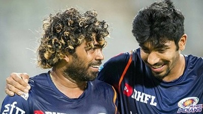 Lasith Malinga and Jasprit Bumrah (Twitter/MumbaiIndians)