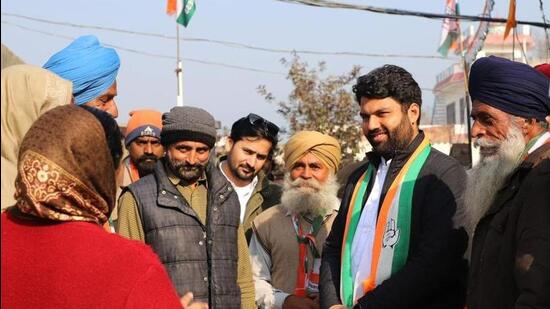 International shooter-turned-politician Smit Mann addresses locals in the Amargarh constituency. (HT Photo)