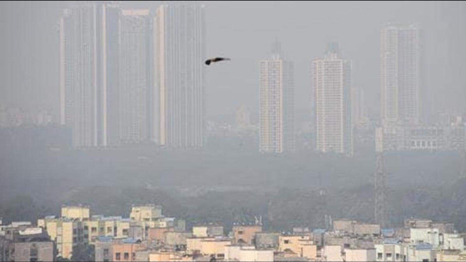 Mumbai environmentalist seeks public health advisories on poor air days
