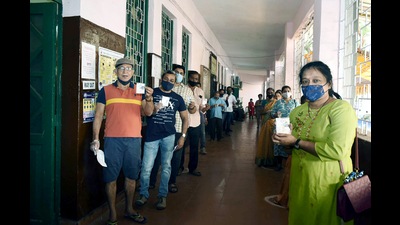 Voters standing in the queue to cast their votes at a polling booth, Junta House, Panaji, February 14, 2022 (ANI) Voters standing in the queue to cast their votes at a polling booth, Junta House, Panaji, February 14, 2022 (ANI)