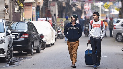 Students have begun PG hunting as they look to settle in the city to resume offline classes in Delhi University (Photo : Sanchit Khanna / HT) Students have begun PG hunting as they look to settle in the city to resume offline classes in Delhi University (Photo : Sanchit Khanna / HT)