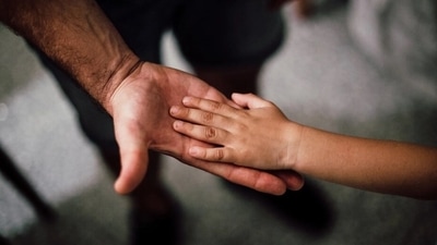 Childhood cancer is extremely stressful, not just for the child undergoing it but also for the whole family. Here are tips by Dr. Rahulkumar Chavan, Consultant Surgical Oncologist, Fortis Hiranandani Vashi and Dr Asmita Mahajan, Consultant Neonatologist & Pediatrician, SL Raheja Hospital, Mahim on how to help a child deal with his/her cancer diagnosis if the disease is in advanced stage. (Pexels) Childhood cancer is extremely stressful, not just for the child undergoing it but also for the whole family. Here are tips by Dr. Rahulkumar Chavan, Consultant Surgical Oncologist, Fortis Hiranandani Vashi and Dr Asmita Mahajan, Consultant Neonatologist & Pediatrician, SL Raheja Hospital, Mahim on how to help a child deal with his/her cancer diagnosis if the disease is in advanced stage. (Pexels)