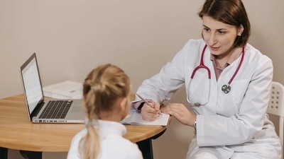 Ask for help and support: The people on your child’s healthcare team have helped other families facing similar situations. Talk with them to learn what can help your child and the family cope with end-of-life decisions, concerns, and emotions. (Pexels) Ask for help and support: The people on your child’s healthcare team have helped other families facing similar situations. Talk with them to learn what can help your child and the family cope with end-of-life decisions, concerns, and emotions. (Pexels)