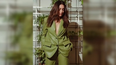 With her hands inside her pant pockets, Yami Gautam struck a boss lady pose for the camera. (Instagram/@yamigautam) With her hands inside her pant pockets, Yami Gautam struck a boss lady pose for the camera. (Instagram/@yamigautam)