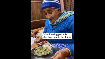 The image taken from the viral Instagram video shows the nani trying homemade spinach pasta for the first time, (Instagram/@dash.of.delish_17)