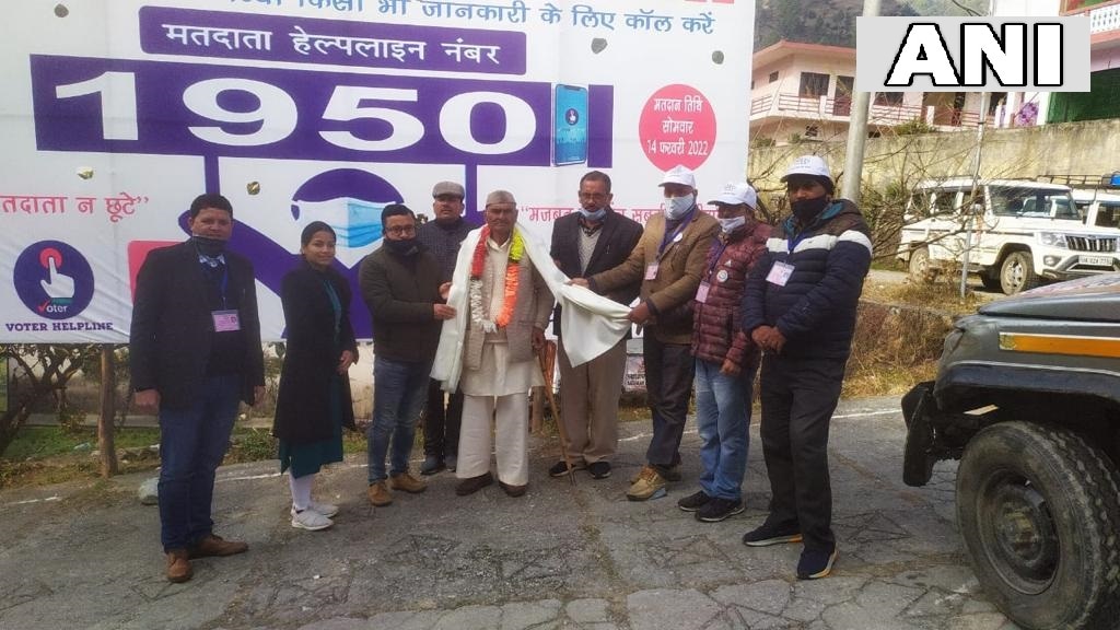 100-year-old voter felicitated with a shawl by Kapkot authorities 100-year-old voter felicitated with a shawl by Kapkot authorities