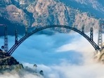 The image shows Jammu and Kashmir’s Chenab Bridge.(Twitter/@AshwiniVaishnaw) The image shows Jammu and Kashmir’s Chenab Bridge.(Twitter/@AshwiniVaishnaw)