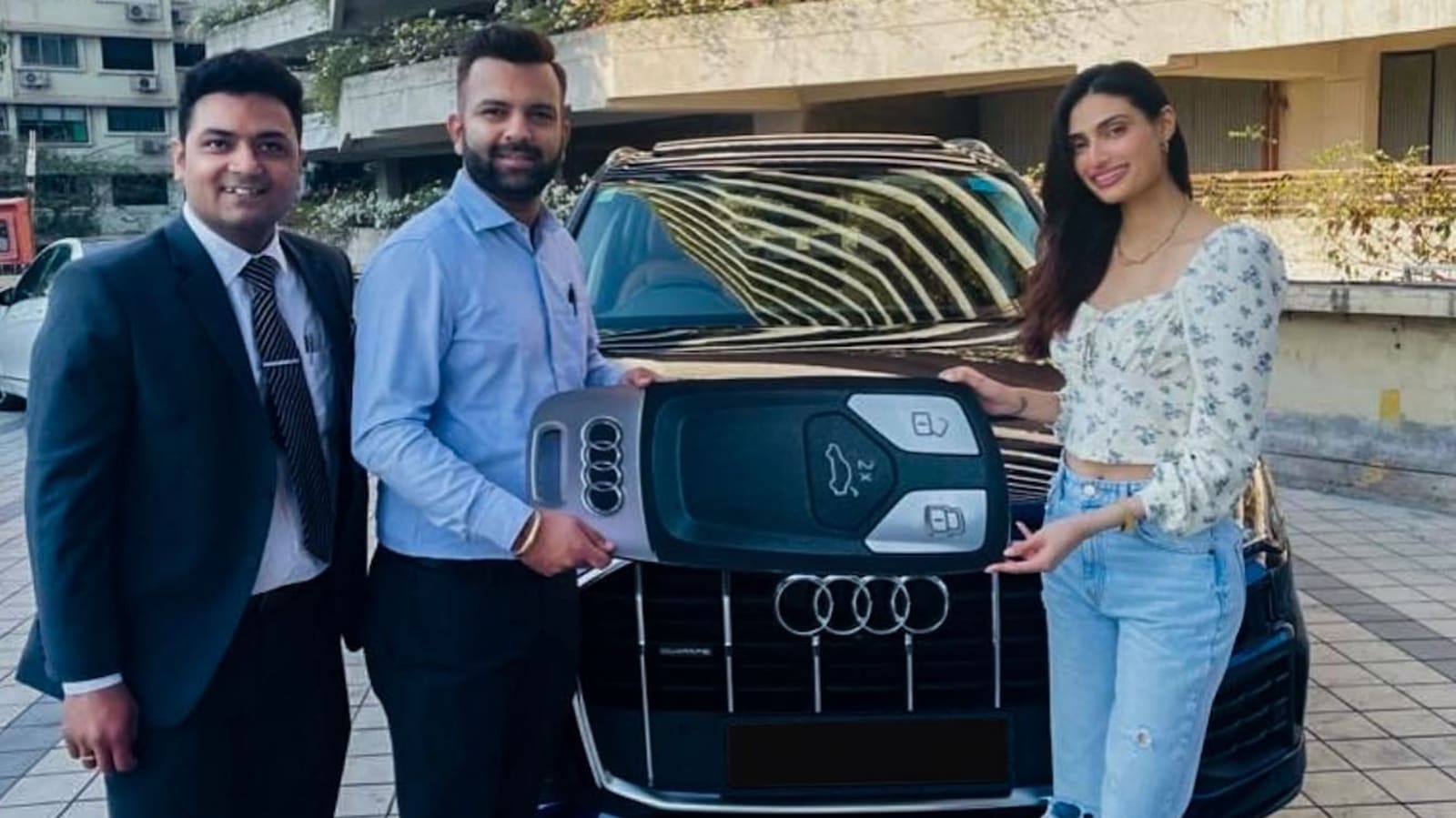 Athiya Shetty adds swanky new Audi Q7 to her impressive car collection. See pic