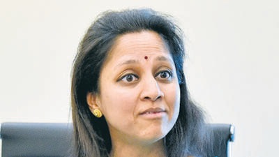 Supriya Sule, leader of Nationalist Congress Party (NCP) and Member of Parliament (MP) from Baramati constituency, said that an all-party delegation of MPs is scheduled to meet defence minister Rajnath Singh to discuss the issue of the international airport, currently in limbo in terms of its current locale at Purandhar. (HT) Supriya Sule, leader of Nationalist Congress Party (NCP) and Member of Parliament (MP) from Baramati constituency, said that an all-party delegation of MPs is scheduled to meet defence minister Rajnath Singh to discuss the issue of the international airport, currently in limbo in terms of its current locale at Purandhar. (HT)