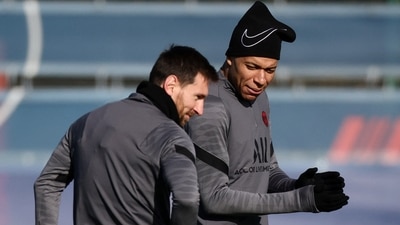 Paris St Germain's Lionel Messi and Kylian Mbappe during training (REUTERS)