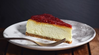 Recipe: Brush aside Tuesday blues with this strawberry and basil cheesecake (Chef Tanvi Chandan) Recipe: Brush aside Tuesday blues with this strawberry and basil cheesecake (Chef Tanvi Chandan)