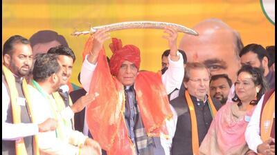 Defence minister Rajanth Singh was addressing a rally in Lalru in support of BJP’s Dera Bassi candidate Sanjeev Khanna. (HT Photo) Defence minister Rajanth Singh was addressing a rally in Lalru in support of BJP’s Dera Bassi candidate Sanjeev Khanna. (HT Photo)