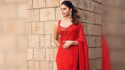 This saree of Suhana Khan can be an outfit inspiration for all the bridesmaids-to-be out there. (Instagram/@manishmalhotra05) This saree of Suhana Khan can be an outfit inspiration for all the bridesmaids-to-be out there. (Instagram/@manishmalhotra05)