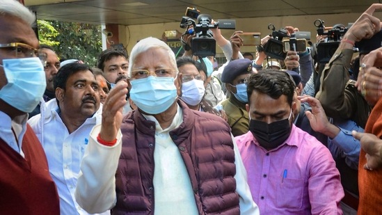 Rashtriya Janta Dal (RJD) chief Lalu Prasad Yadav leaves the special CBI court where he appeared in connection with the fodder scam case.(PTI) Rashtriya Janta Dal (RJD) chief Lalu Prasad Yadav leaves the special CBI court where he appeared in connection with the fodder scam case.(PTI)