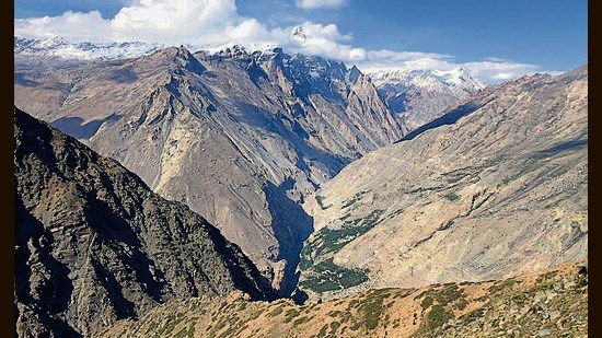 Security forces have reported increased Chinese activity along the international border, primarily the Ghungrangla pass. (HT PHOTO )