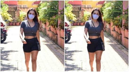 In a grey cropped top and a pair of black shorts, Malaika looked like a chic queen.(HT Photos/Varinder Chawla)