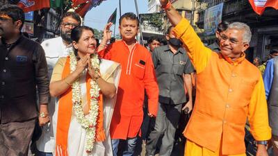 BJP national vice-president and Lok Sabha MP, Dilip Ghosh alleged that the TMC wanted to politicise the issue and did not let veteran Bengali singer Sandhya Mukherjee accept the Padma Shri award. (File/PTI) BJP national vice-president and Lok Sabha MP, Dilip Ghosh alleged that the TMC wanted to politicise the issue and did not let veteran Bengali singer Sandhya Mukherjee accept the Padma Shri award. (File/PTI)