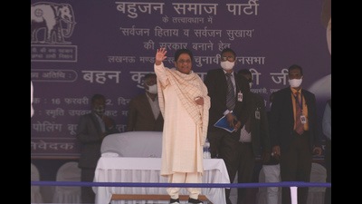 Mayawati at a public meeting in Lucknow on Wednesday. (HT Photo) Mayawati at a public meeting in Lucknow on Wednesday. (HT Photo)