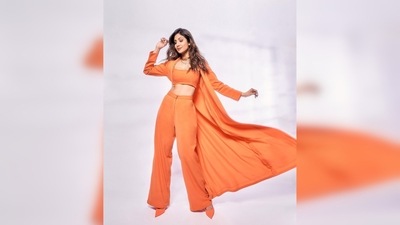 Shilpa Shetty's outfit comprised of a strappy crop top, high rise trousers and a cape that flowed down till her ankles. (Instagram/@mohitvaru) Shilpa Shetty's outfit comprised of a strappy crop top, high rise trousers and a cape that flowed down till her ankles. (Instagram/@mohitvaru)