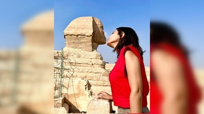 Hina Khan struck a pose with the Great Sphinx of Giza with a little bit of innovation. (Instagram/@realhinakhan)