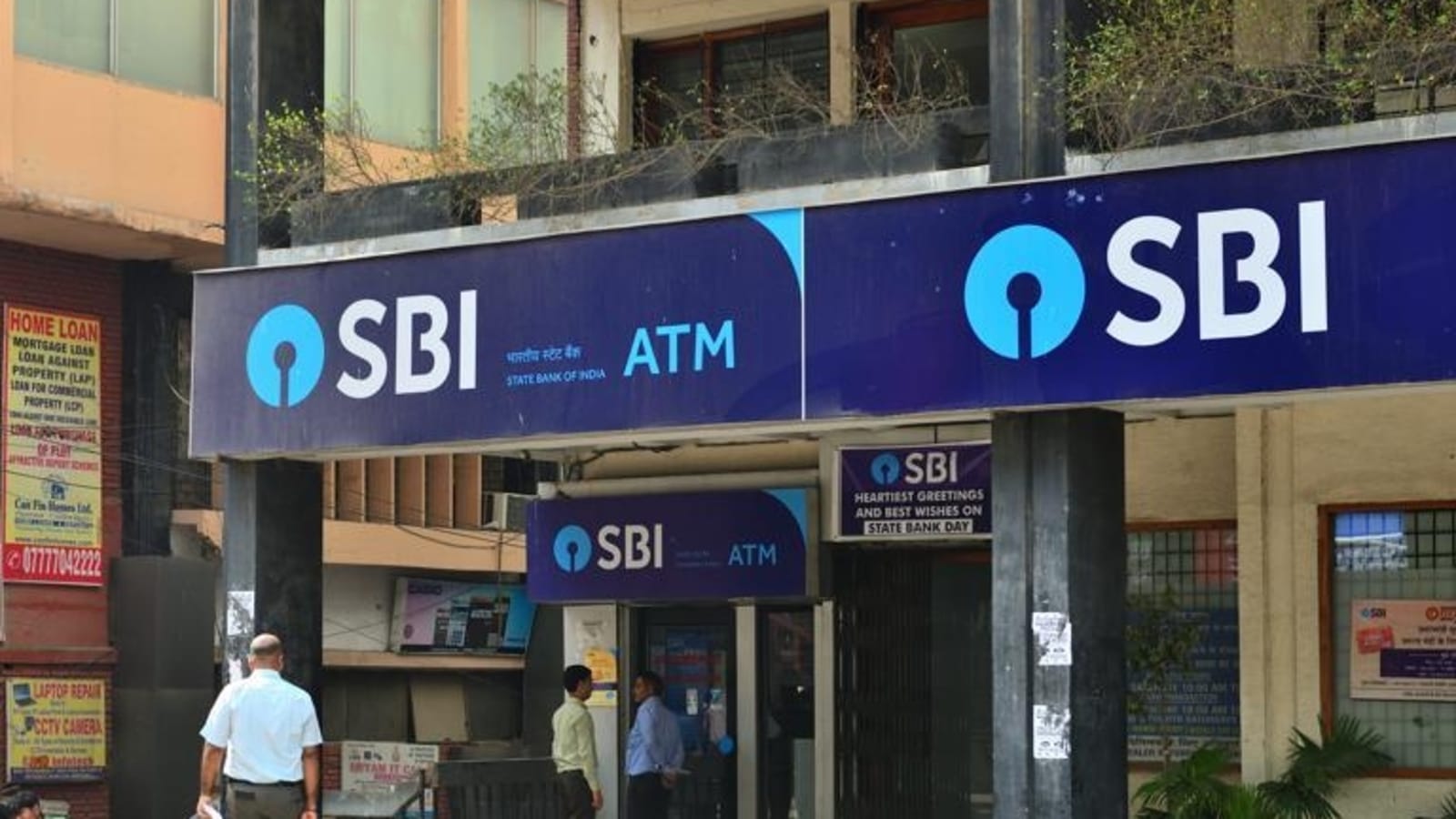 SBI, HDFC hike interest rates for fixed deposits. Check latest rates here - Hindustan Times