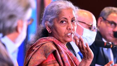 Union finance minister Nirmala Sitharaman said former PM Manmohan Singh, who is remembered more for having made India into a Fragile Five economy, is suddenly paying attention to economy. (HT Photo/Arvind Yadav) Union finance minister Nirmala Sitharaman said former PM Manmohan Singh, who is remembered more for having made India into a Fragile Five economy, is suddenly paying attention to economy. (HT Photo/Arvind Yadav)