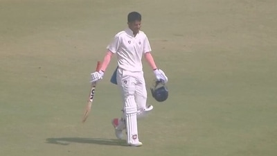 India under-19 skipper Yash Dhull dazzles on Ranji Trophy debut (Twitter/mufaddal_vohra) India under-19 skipper Yash Dhull dazzles on Ranji Trophy debut (Twitter/mufaddal_vohra)