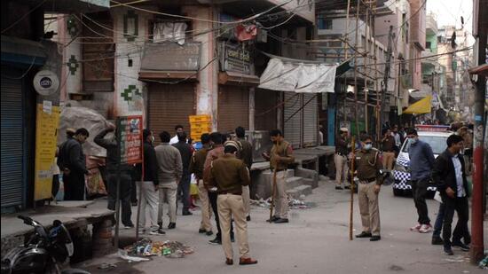 Delhi Police personnel deployed near the house in old Seemapuri where the IED was found. (HT Photo) Delhi Police personnel deployed near the house in old Seemapuri where the IED was found. (HT Photo)