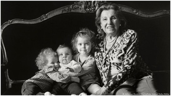 Photo series with Holocaust survivors goes to Berlin's Jewish Museum