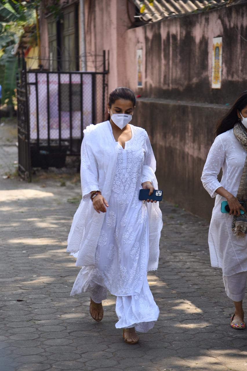 Vidya Balan at the crematorium.